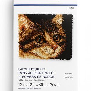 WonderArt Latch Hook Kit Bundle – Tabby Cat & Hoot Hoot Owl – New Sealed
